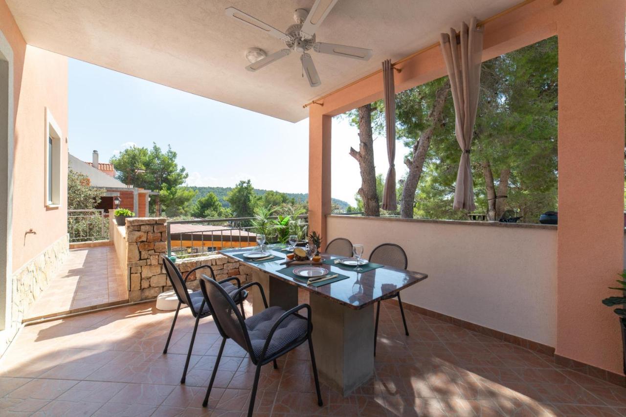 Villa House Anka à Milna  Extérieur photo